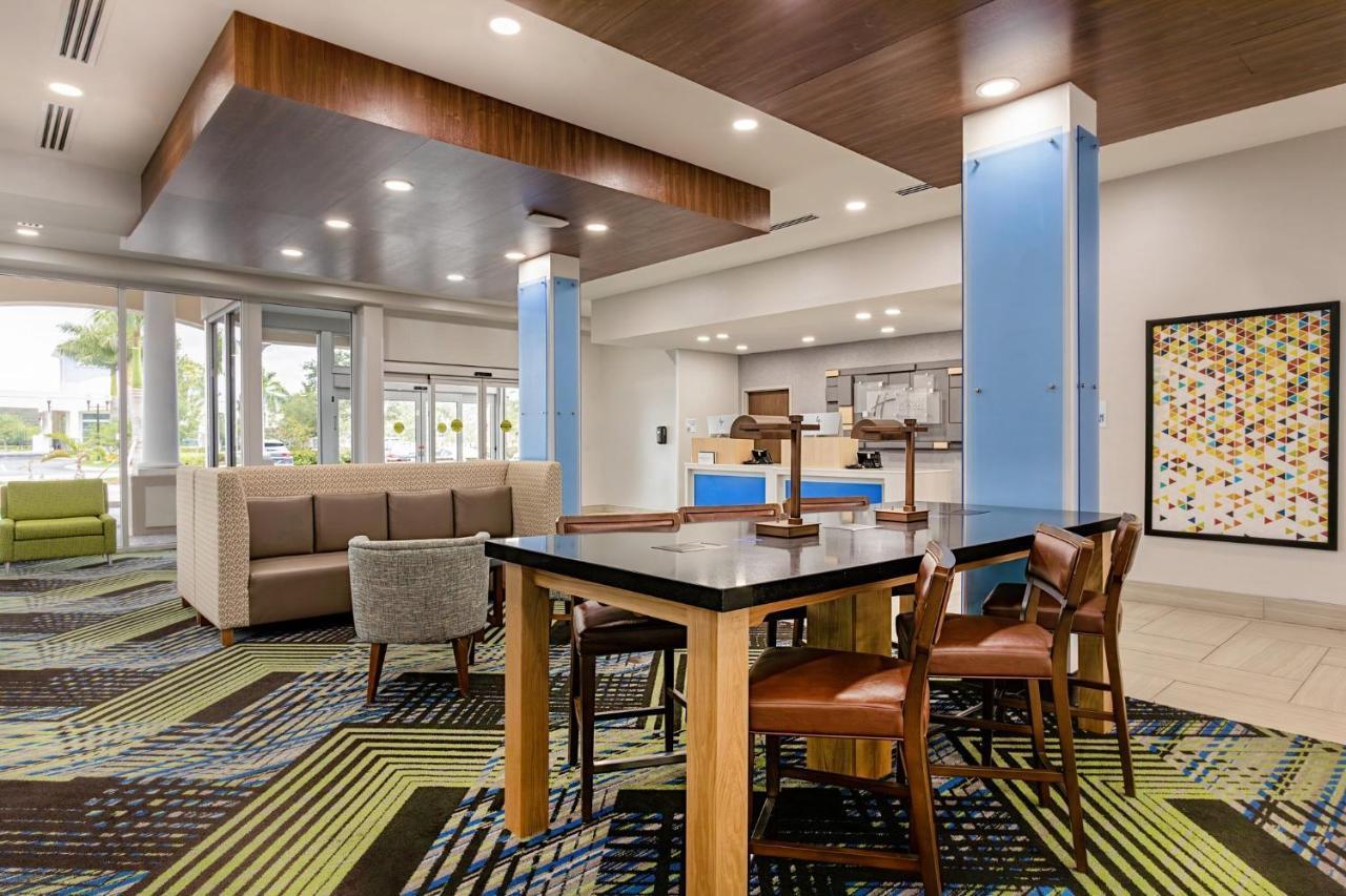 Holiday Inn Express & Suites - Miramar By Ihg 외부 사진