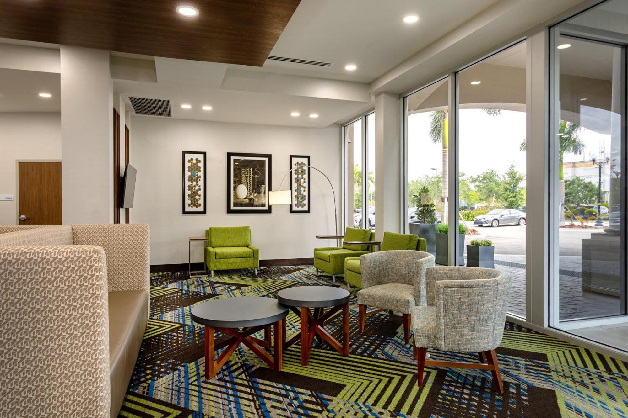 Holiday Inn Express & Suites - Miramar By Ihg 외부 사진